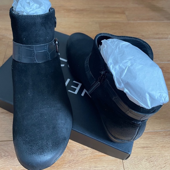 Ankle boots women  naturalizer Cole black suede size US 8 W - Picture 3 of 7